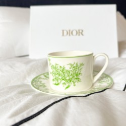 Чайная пара DIOR в подарочной коробке (2шт)
